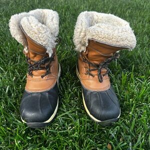 Bearpaw Kelly Kids Hickory Winter Waterproof  Sheepskin Lined Boots Youth Size 2